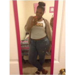 Meet your Posher, Briana