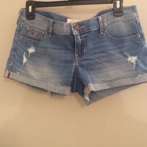 Hollister shorts never worn