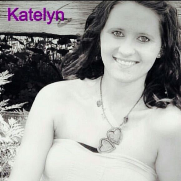 Meet your Posher, Katelyn