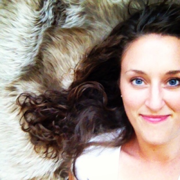 Meet your Posher, Abby - Picture 2 of 6