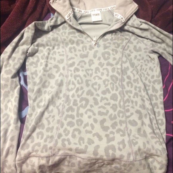 1/2 ZIP VS PINK JACKET RARE
