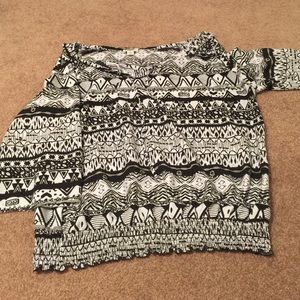 18/20 Black and White Peasant 3/4 Sleeve