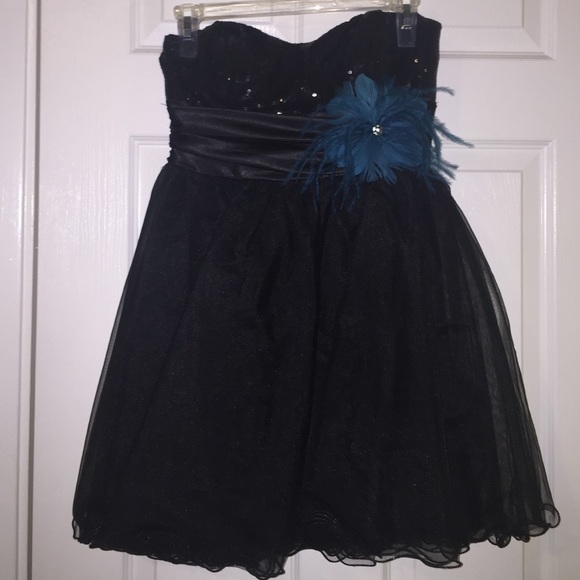 Black Sparkly Homecoming Dress