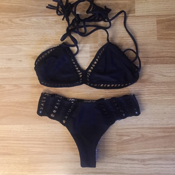 ACACIA SWIMWEAR TWO PIECE SET MEDIUM