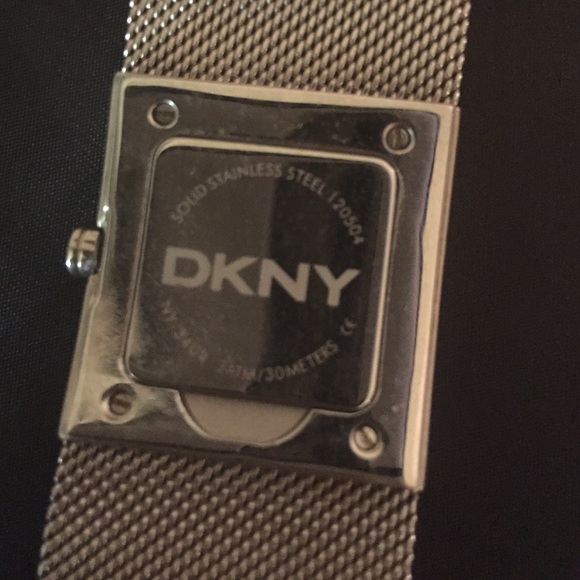 DKNY Watch - Picture 4 of 4