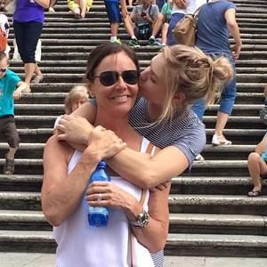 Meet your Posher, Suzanne