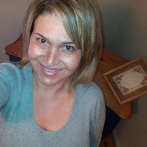 Meet your Posher, Livia - Picture 1 of 1