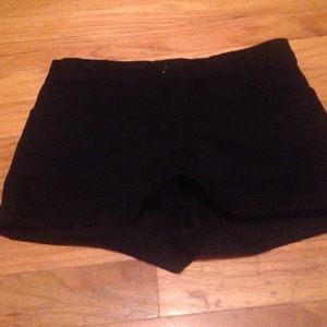 High waisted black H&M denim shorts