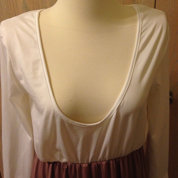 Long sleeve dress - Picture 2 of 4