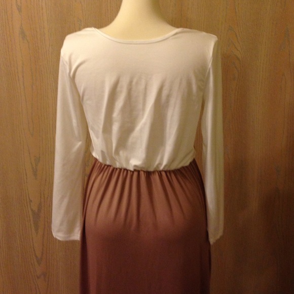 Long sleeve dress - Picture 4 of 4