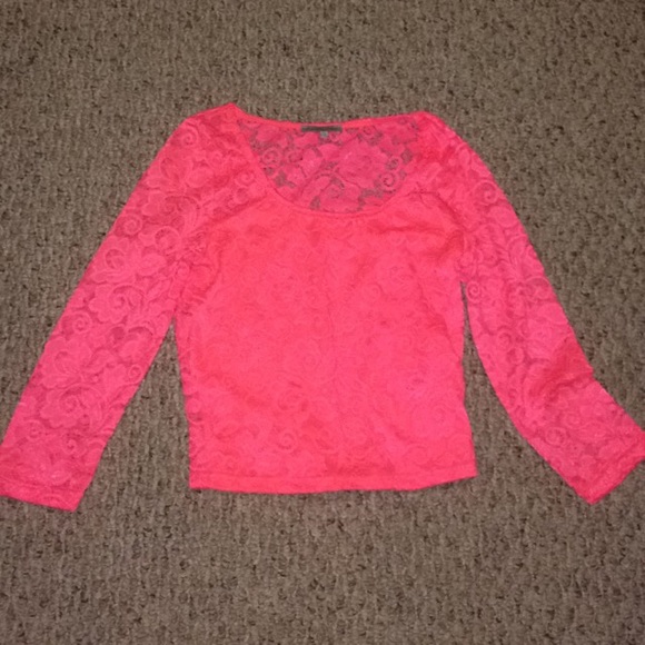 Half lace shirt.