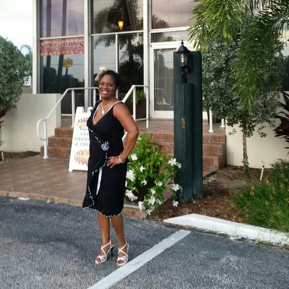 Meet the Posher! - Picture 2 of 4