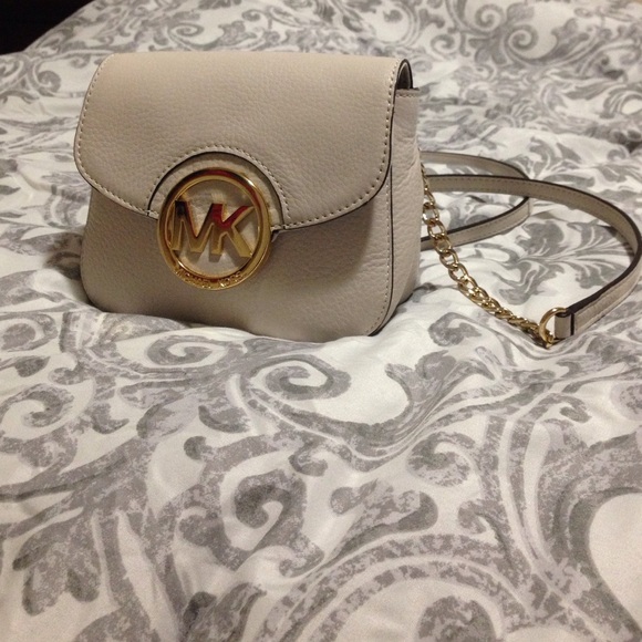 Fulton Leather Small Crossbody