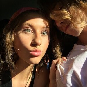 Meet your Posher, Ellie