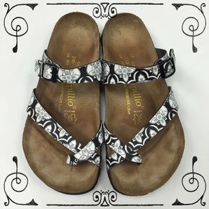 Black and White Birkenstocks!