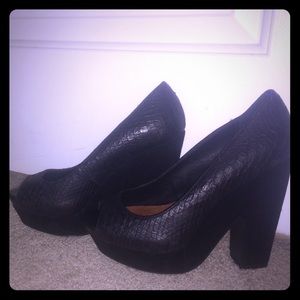 Black Steve Madden heels