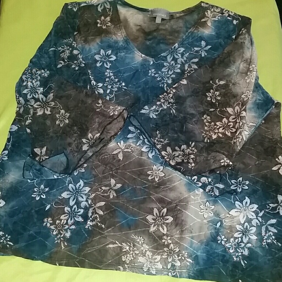 ESSENTIALS DRESS TOP. 1X GLITTER DETAIL