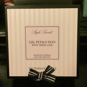 VS Gel Petal Cover Ups