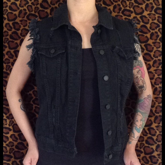 Urban Outfitters BDG Jean Button Up Vest - Black