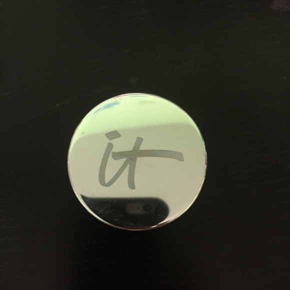 It Cosmetics Bye Bye Redness