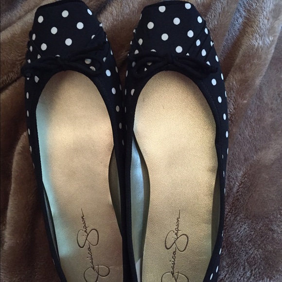 Jessica Simpson flats. Size 9.