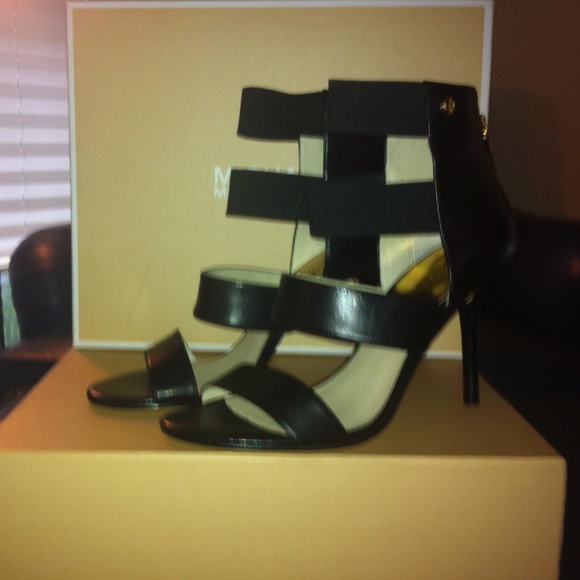 Micheal Kors Codie Open Toe Stiletto - Picture 2 of 4