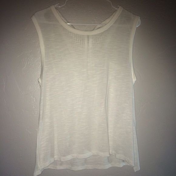 American Eagle Outfitters sleeveless tee