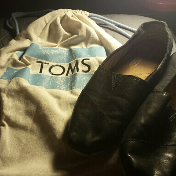 Toms ON HOLD