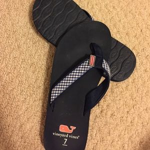 Brand new Vineyard vines flip flops