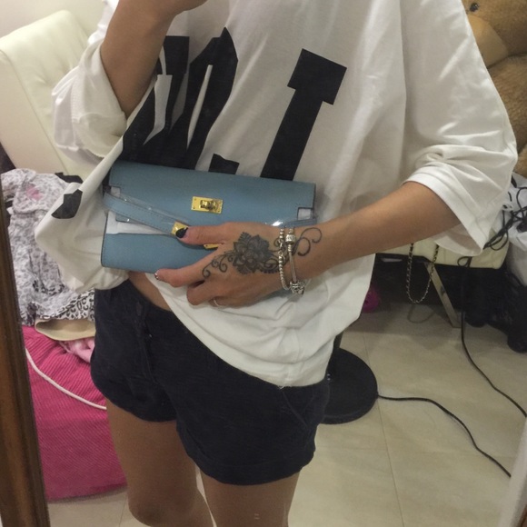 Houseofhello wallet