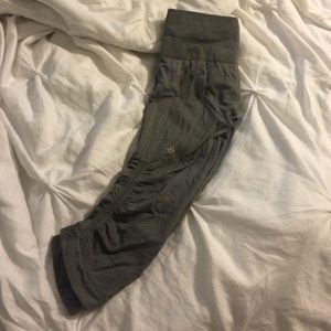 Lululemon In The Flow Crop II Capris Leggings