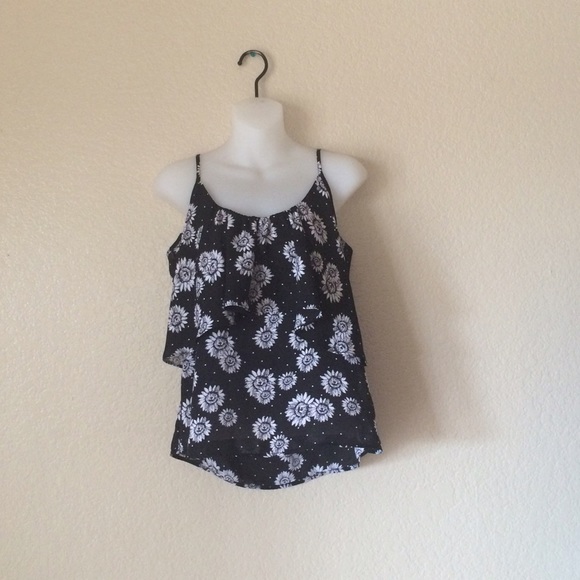 Sunflower Tanktop - Picture 1 of 3