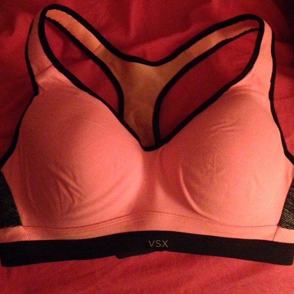 Victoria's Secret sports bra - Picture 1 of 3