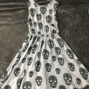 Skull Dress. (NWOT)