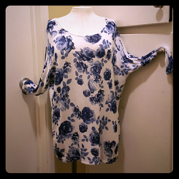 Floral blue and white porcelain inspired top