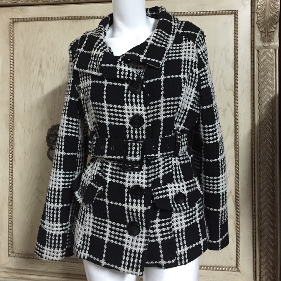Adorable Plaid Coat