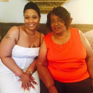 Meet your Posher, Deborah