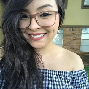 Meet your Posher, Tiffany