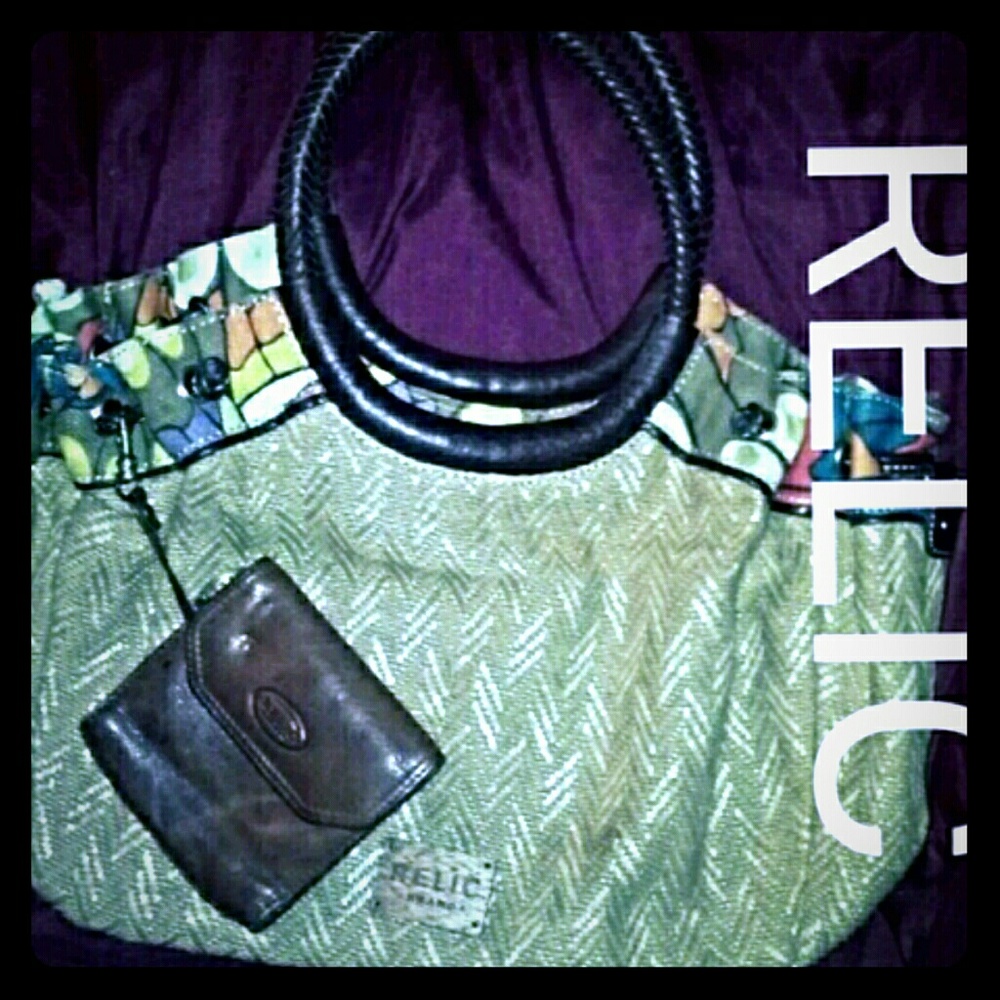 ?? summer coming ....Vintage Woven large handbag