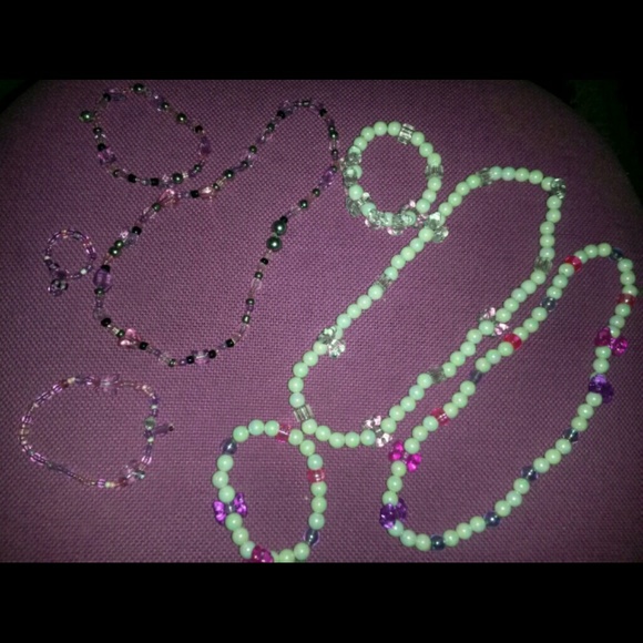 Jewelry - Picture 2 of 4