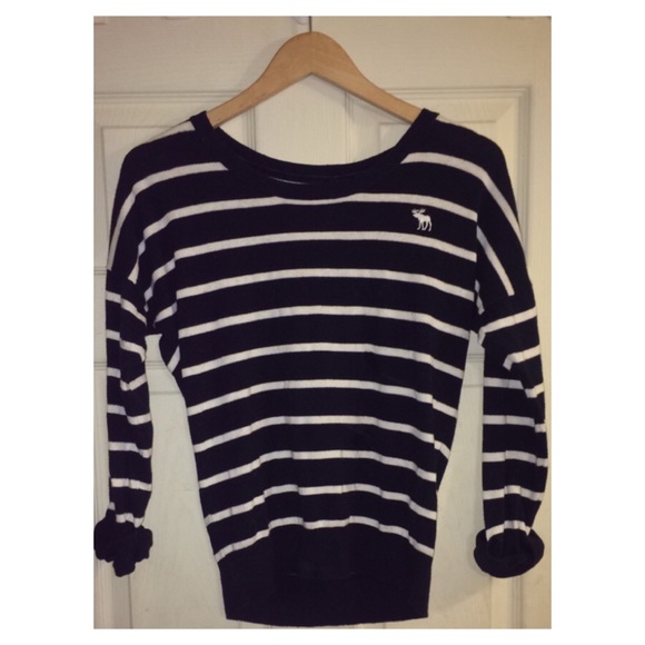 Abercrombie & Fitch Sweaters - ABERCROMBIE & FITCH SWEATER!