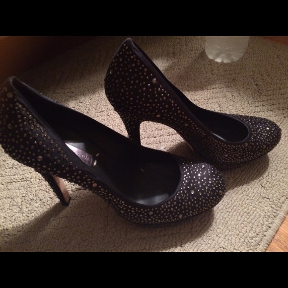 BCBG Black pumps with sparkles - Picture 2 of 3