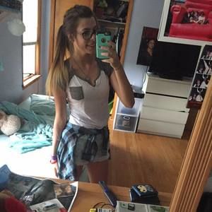 Meet your Posher, Krystle