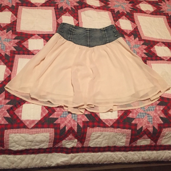 Skirt - Picture 1 of 2