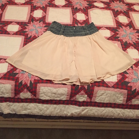 Skirt - Picture 2 of 2