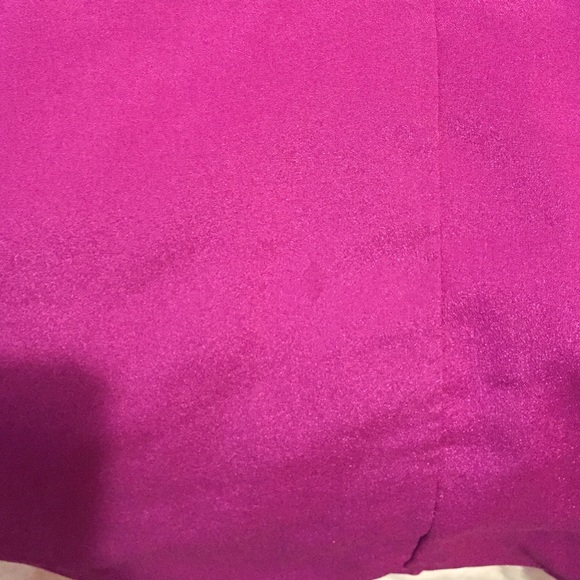 Sleeveless collard tank - Picture 3 of 3