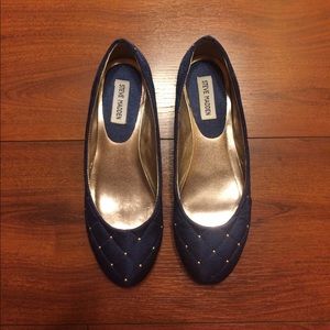 Never Worn Studded Steve Madden Flats Size 6.5