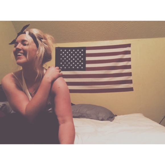 Meet your Posher, Hannah