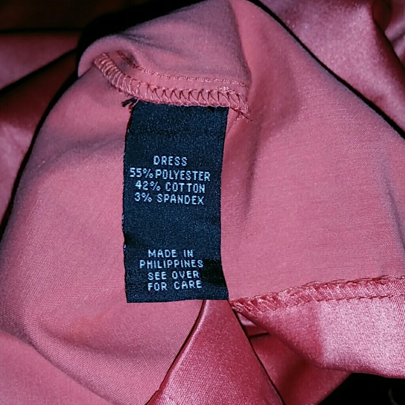 Extemely cute coral dress - Picture 3 of 3