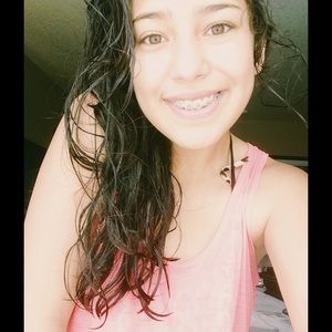 Meet your Posher, Elena